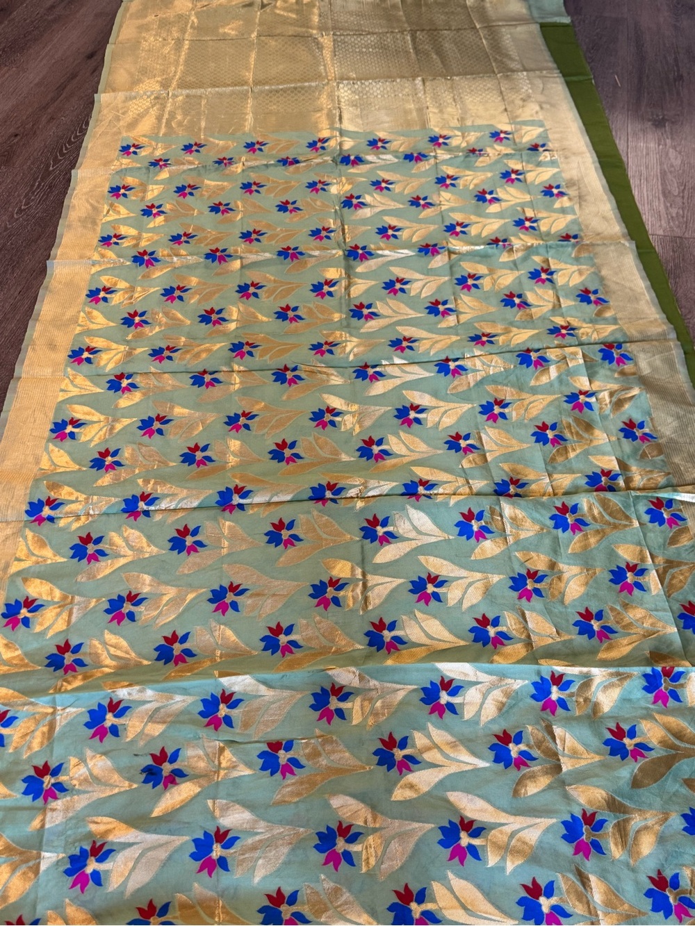 Light Green Floral Gold Jacquard Bedding Throw